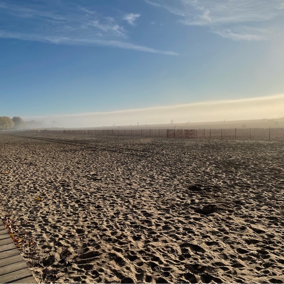 Meet your Posher, Katherine - Picture 2 of 2